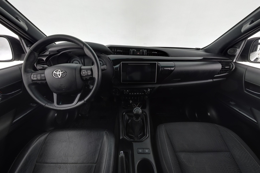 Toyota Hilux vaihtoauto