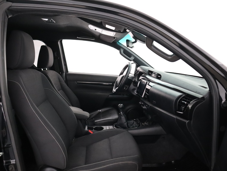 Toyota Hilux vaihtoauto
