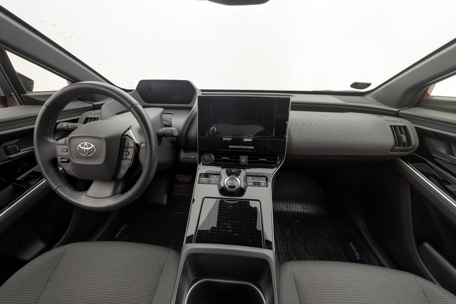 Toyota bZ4X vaihtoauto