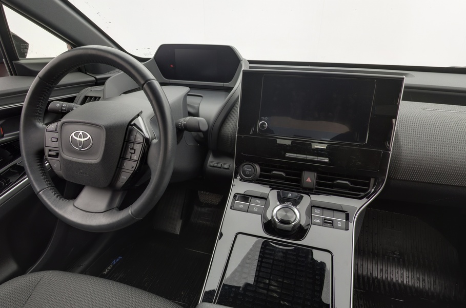 Toyota bZ4X vaihtoauto