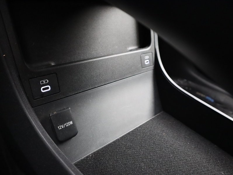 Toyota bZ4X vaihtoauto