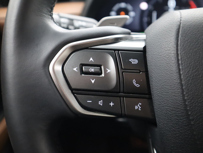 Lexus LBX vaihtoauto