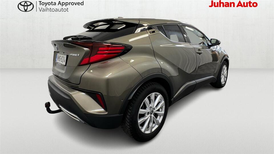 Toyota C-HR vaihtoauto