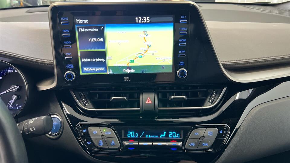 Toyota C-HR vaihtoauto