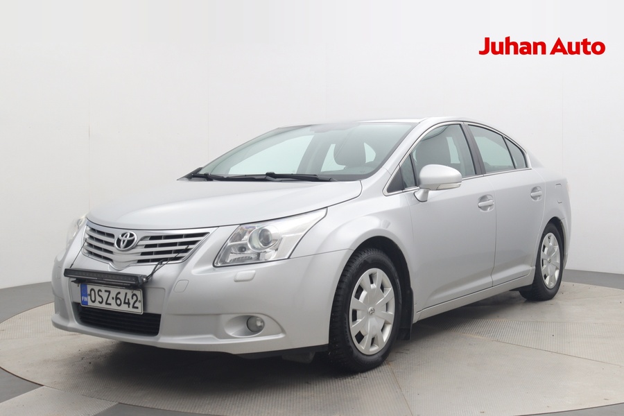 Toyota Avensis vaihtoauto