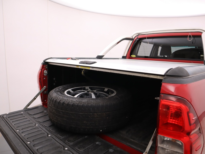 Toyota Hilux vaihtoauto