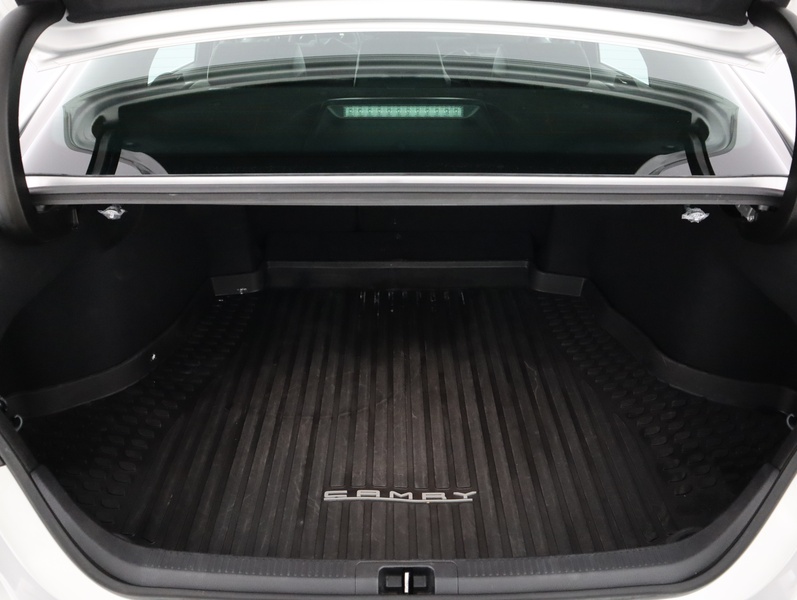 Toyota Camry vaihtoauto