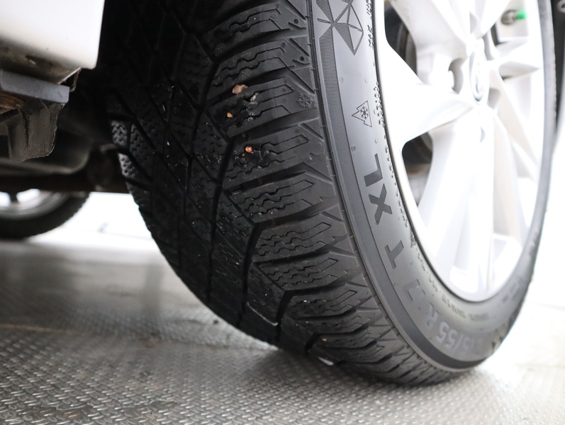 Toyota Camry vaihtoauto