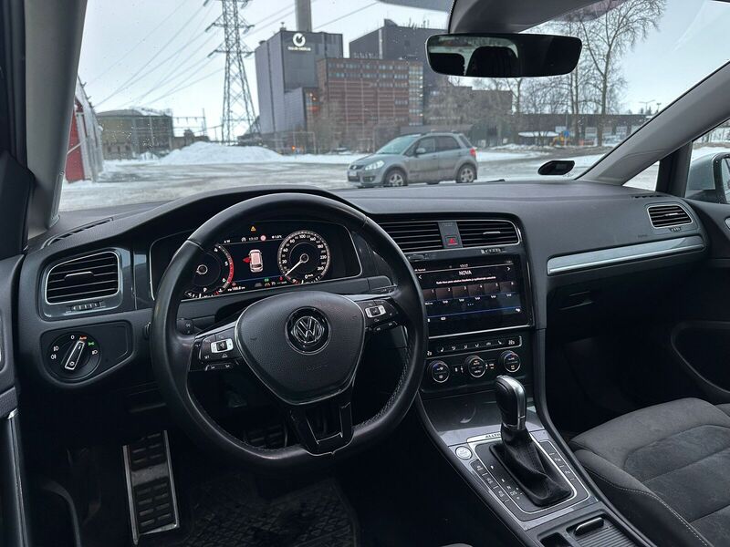 Volkswagen Golf vaihtoauto