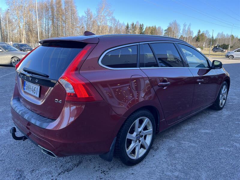 Volvo V60 vaihtoauto