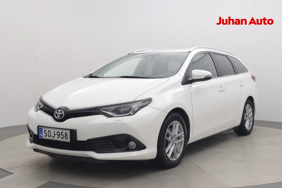 Toyota Auris vaihtoauto