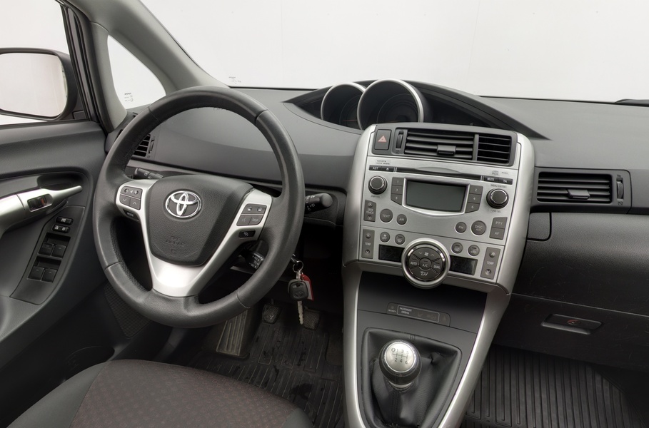 Toyota Verso vaihtoauto