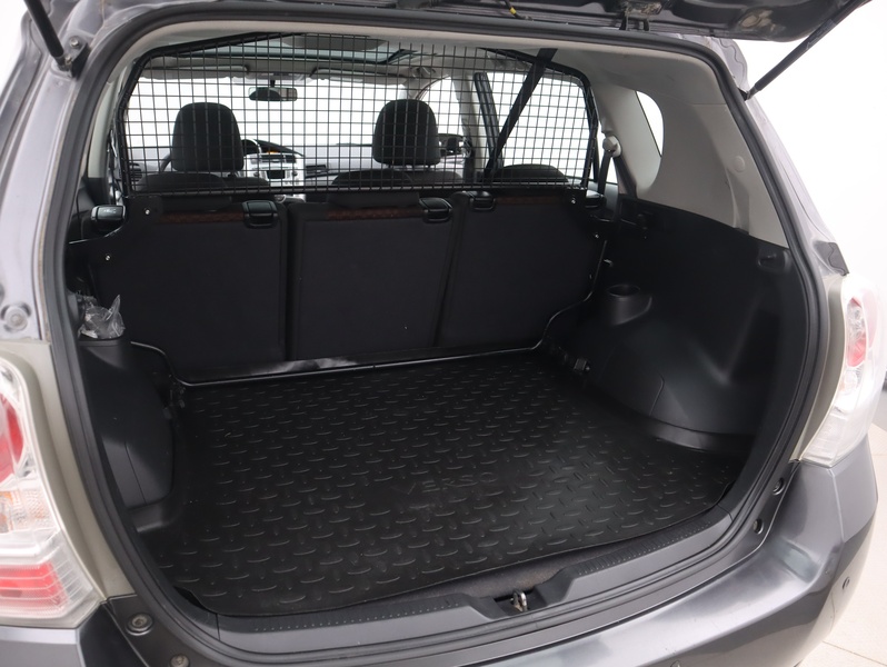 Toyota Verso vaihtoauto