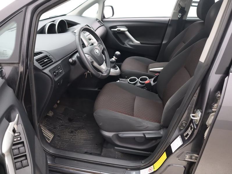 Toyota Verso vaihtoauto