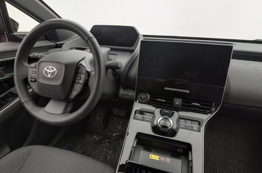 Toyota bZ4X vaihtoauto