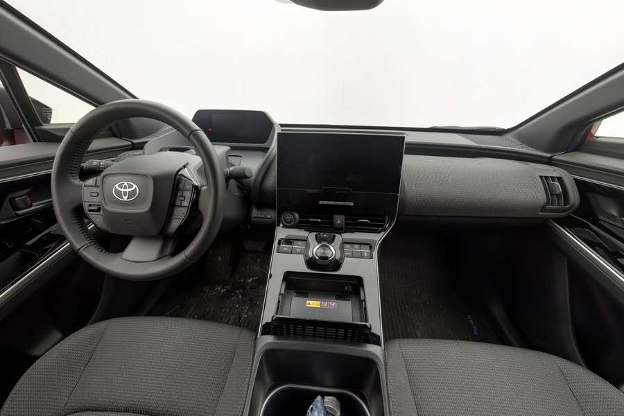 Toyota bZ4X vaihtoauto