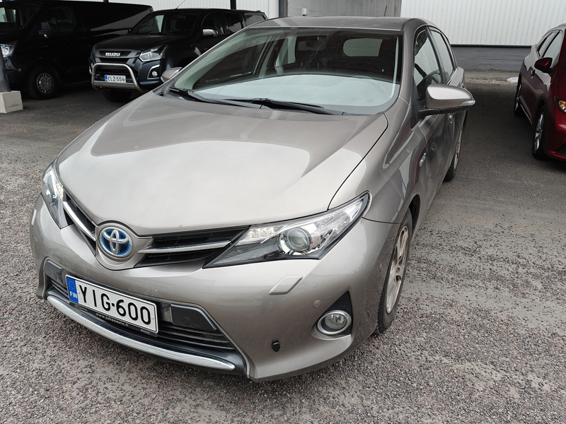 Toyota Auris vaihtoauto