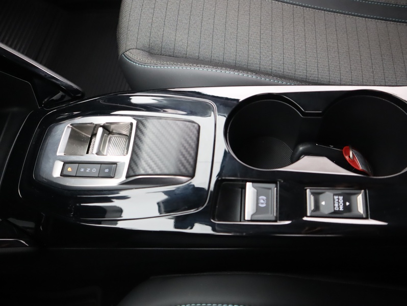 Peugeot e-208 vaihtoauto