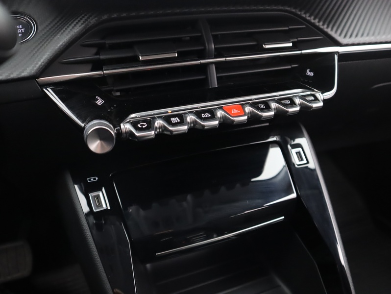 Peugeot e-208 vaihtoauto