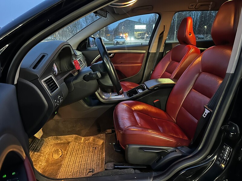 Volvo V70 vaihtoauto