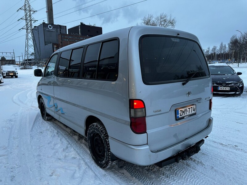 Toyota Hiace vaihtoauto