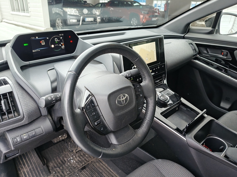 Toyota bZ4X vaihtoauto