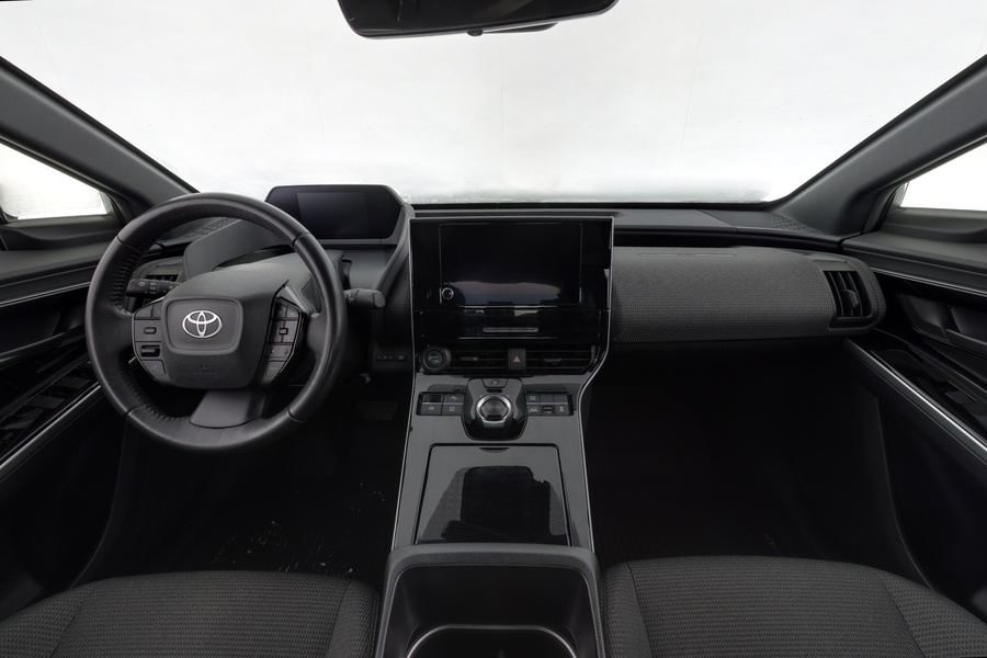 Toyota bZ4X vaihtoauto