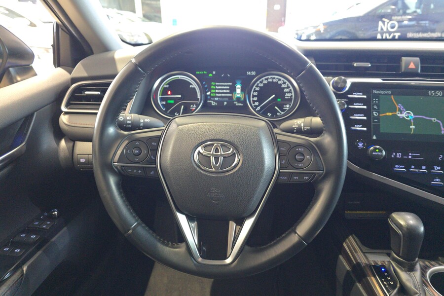 Toyota Camry vaihtoauto