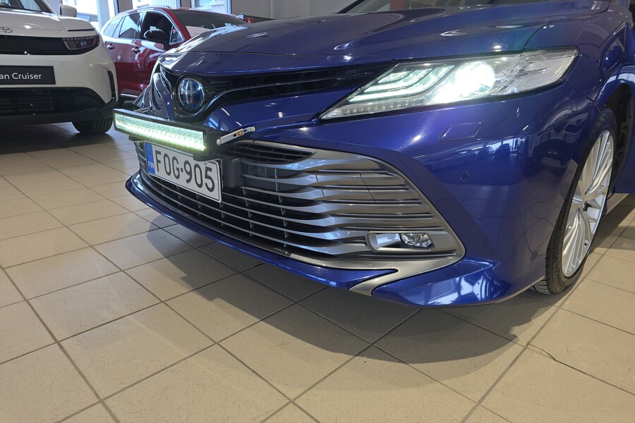 Toyota Camry vaihtoauto