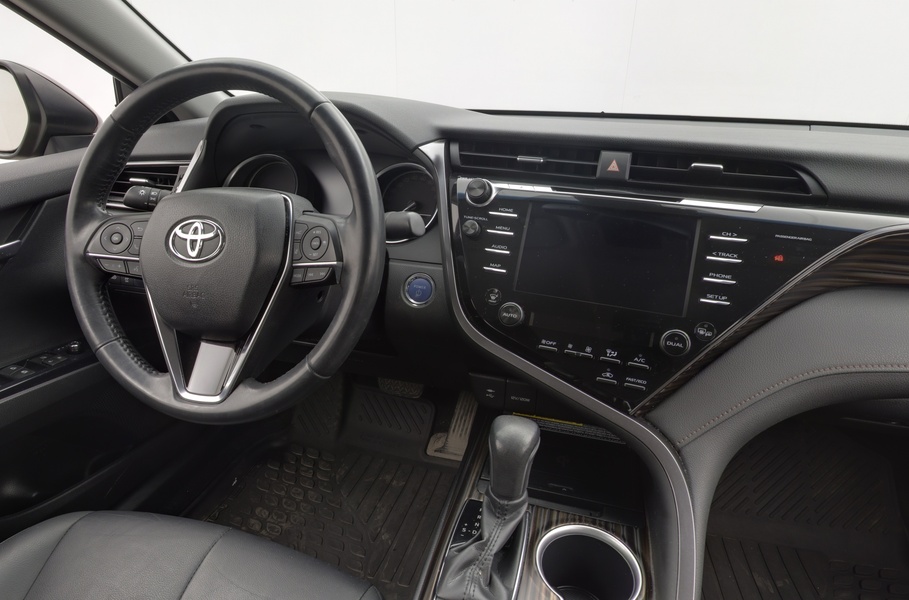 Toyota Camry vaihtoauto