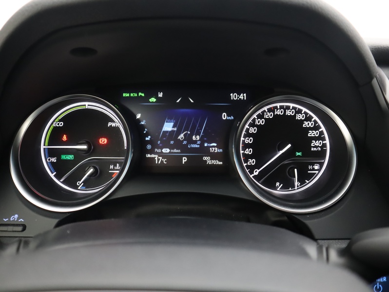 Toyota Camry vaihtoauto