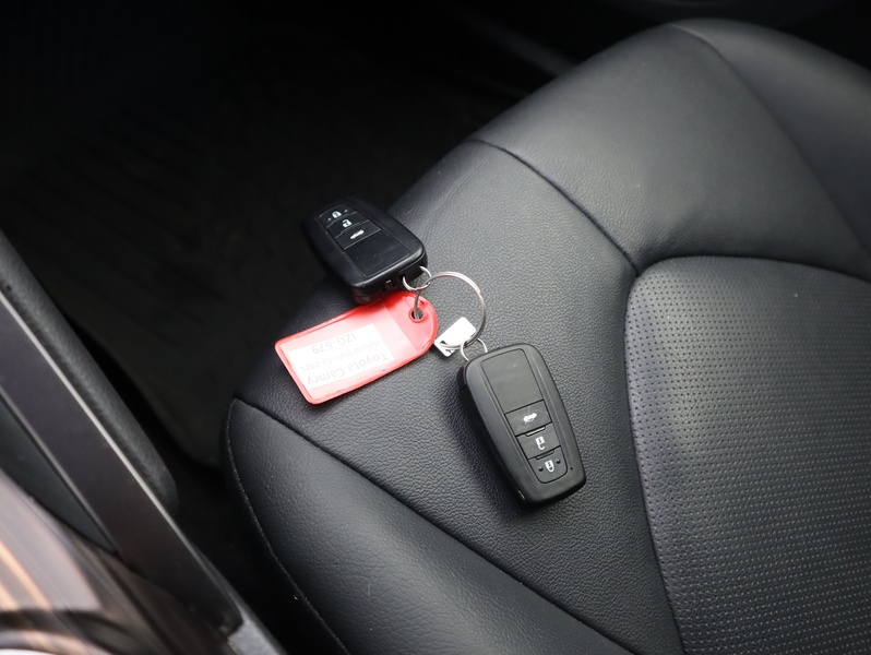 Toyota Camry vaihtoauto