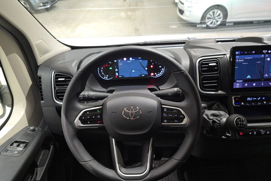 Toyota Proace MAX vaihtoauto