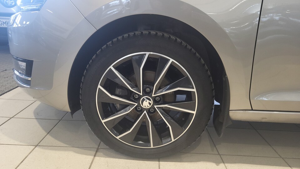 Skoda Rapid vaihtoauto