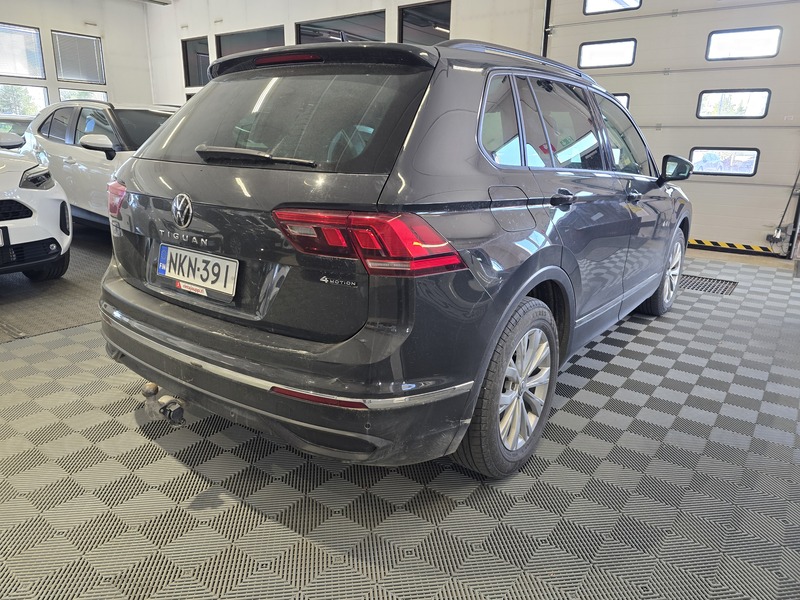 Volkswagen Tiguan vaihtoauto