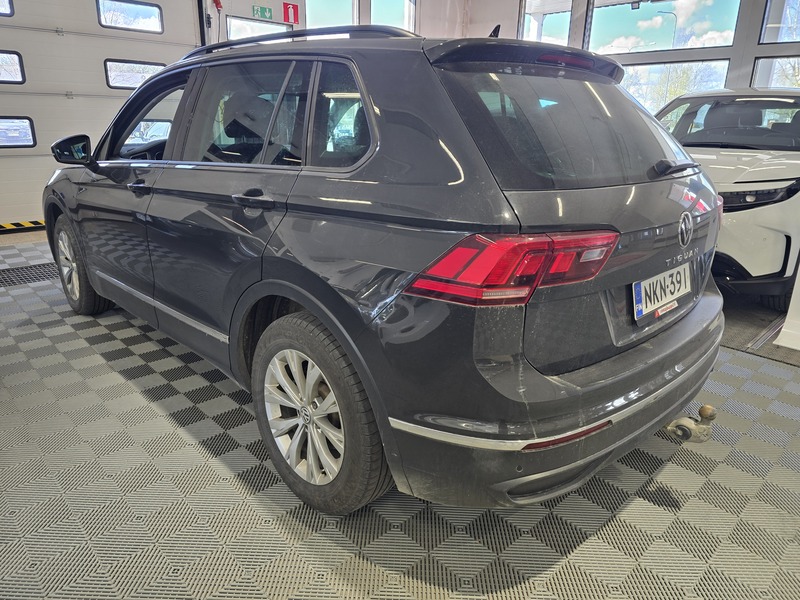 Volkswagen Tiguan vaihtoauto