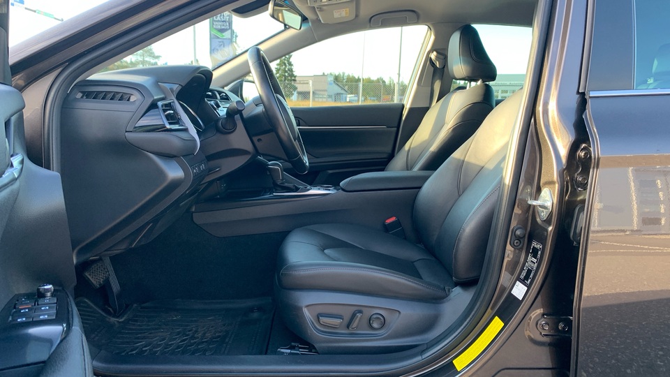 Toyota Camry vaihtoauto