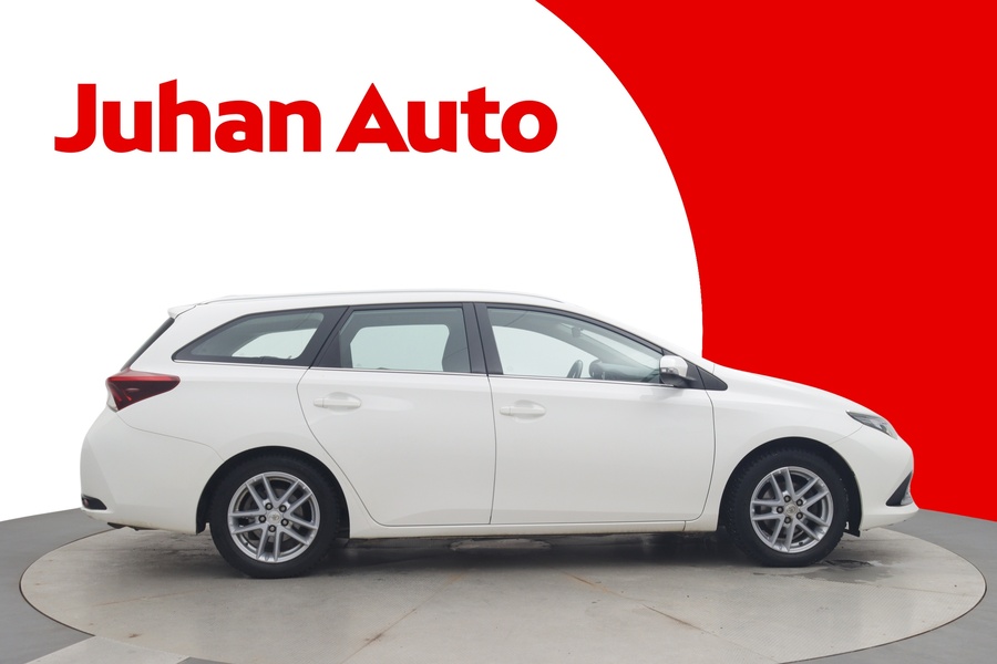 Toyota Auris vaihtoauto