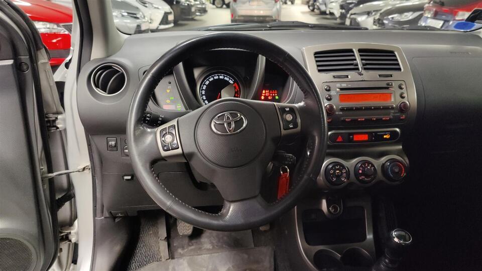 Toyota Urban Cruiser vaihtoauto