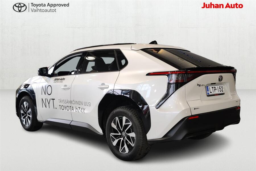 Toyota bZ4X vaihtoauto