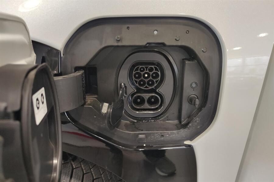 Toyota bZ4X vaihtoauto