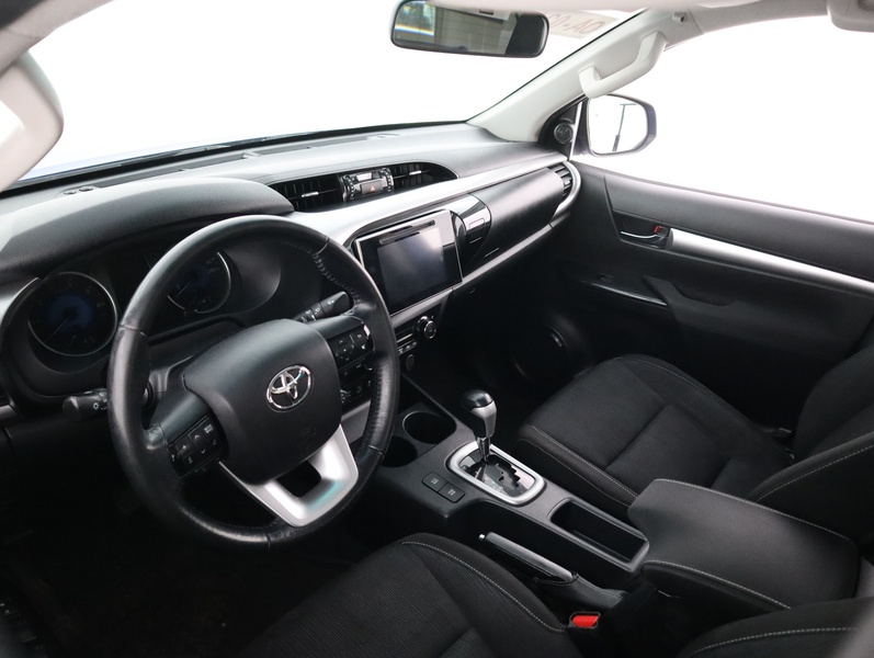 Toyota Hilux vaihtoauto