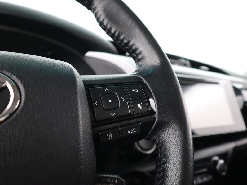 Toyota Hilux vaihtoauto