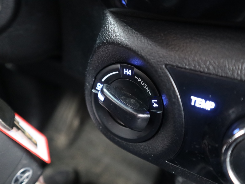 Toyota Hilux vaihtoauto