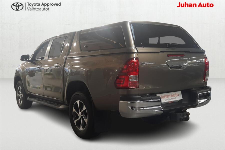 Toyota Hilux vaihtoauto