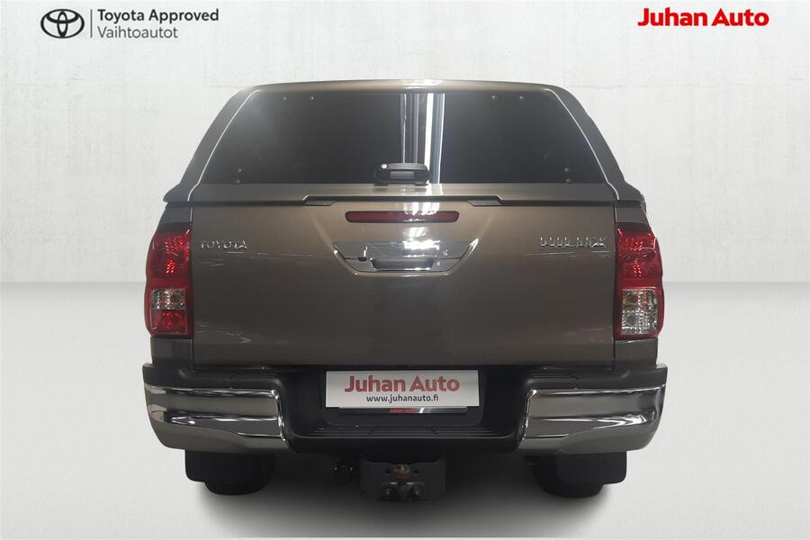 Toyota Hilux vaihtoauto