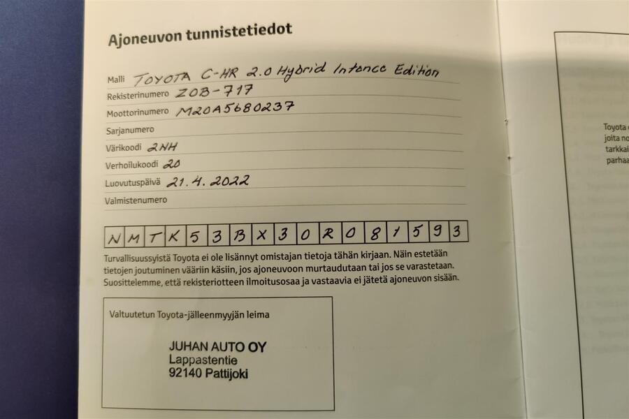 Toyota C-HR vaihtoauto