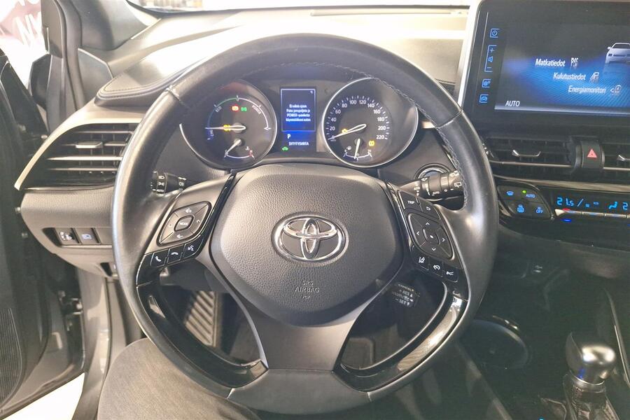 Toyota C-HR vaihtoauto