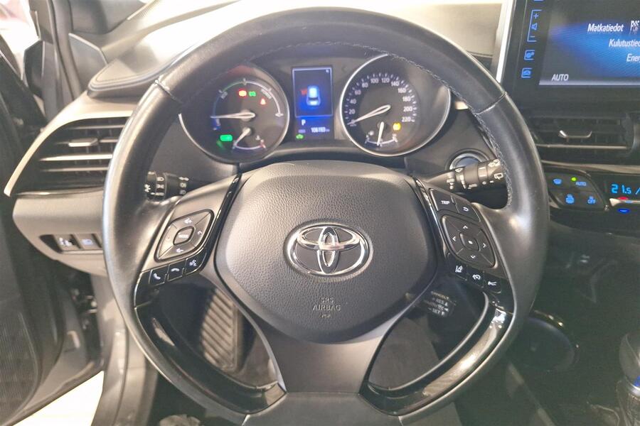 Toyota C-HR vaihtoauto