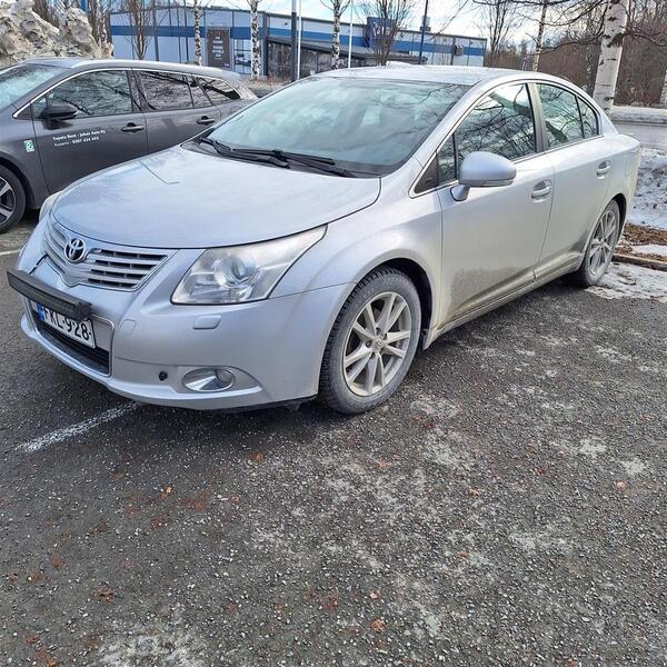 Toyota Avensis vaihtoauto